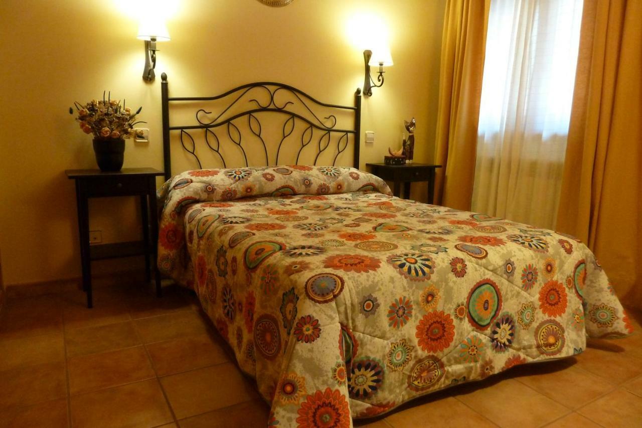 La Casa de Bernuy Guest House Bernuy de Porreros Luaran gambar