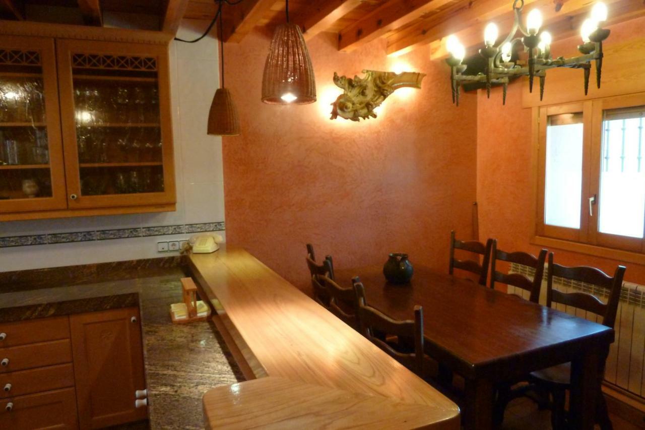 La Casa de Bernuy Guest House Bernuy de Porreros Luaran gambar