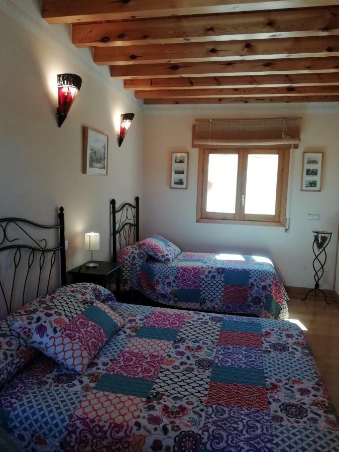 La Casa de Bernuy Guest House Bernuy de Porreros Luaran gambar